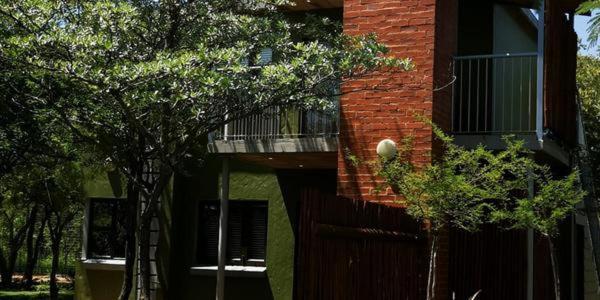 Chameleon Bush Lodge Hammanskraal Zewnętrze zdjęcie