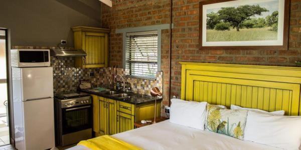 Chameleon Bush Lodge Hammanskraal Zewnętrze zdjęcie